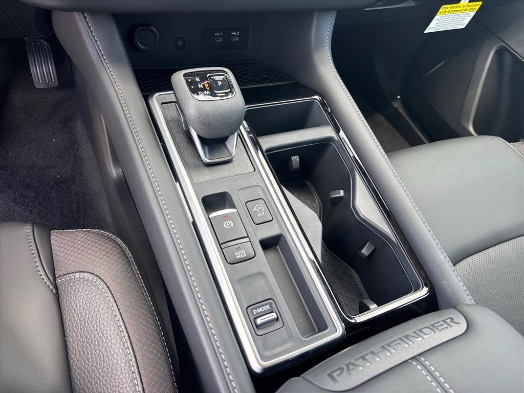 New 2026 Nissan Pathfinder SL FWD image 16