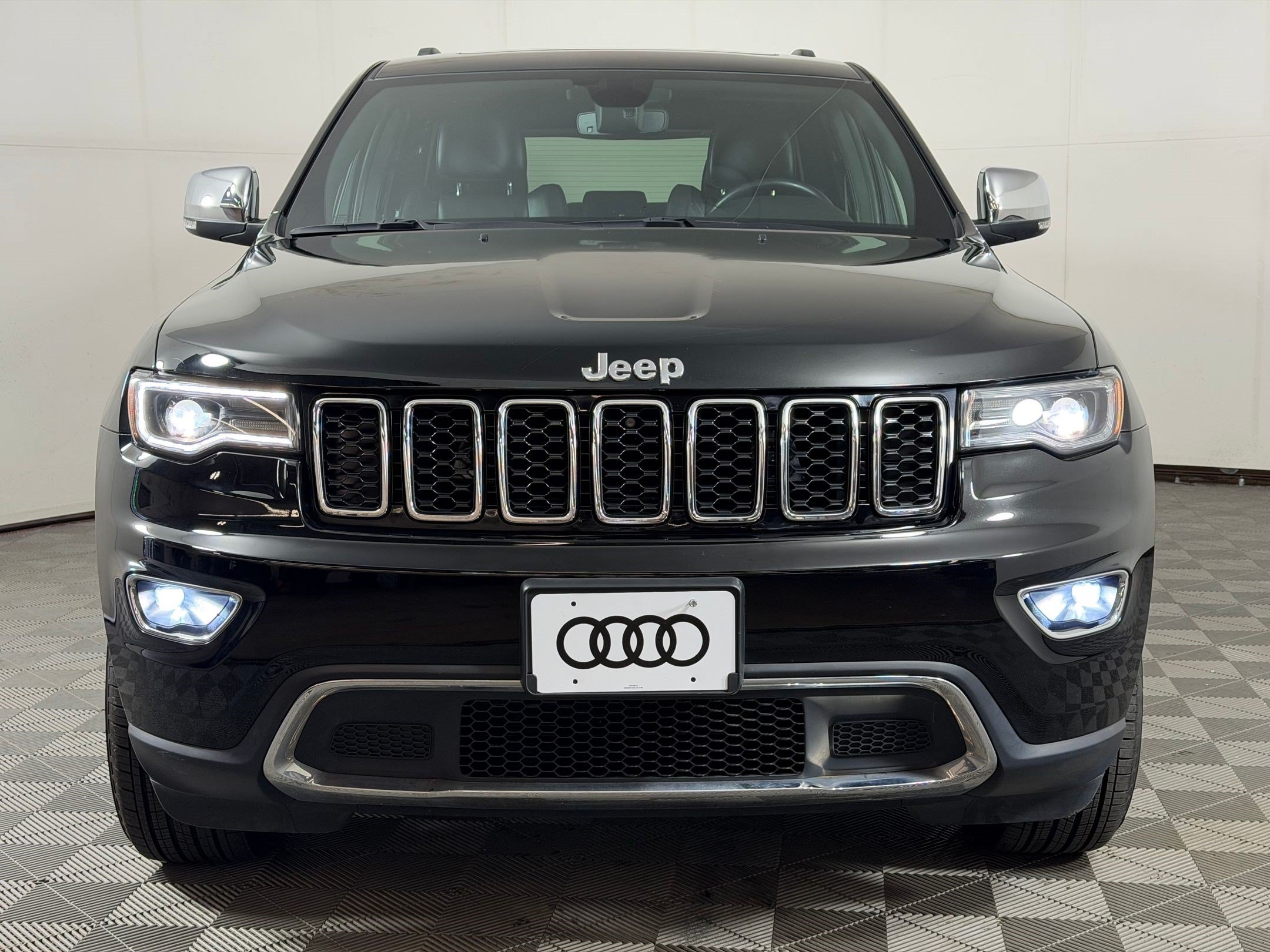 Used 2021 Jeep Grand Cherokee Limited w/ Premium Lighting Group AWD/4WD image 6