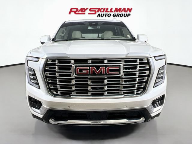 Used 2025 GMC Yukon Denali w/ Sun & Power Step Package AWD/4WD image 2