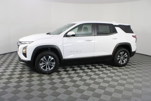 New 2026 Chevrolet Equinox LT image 2