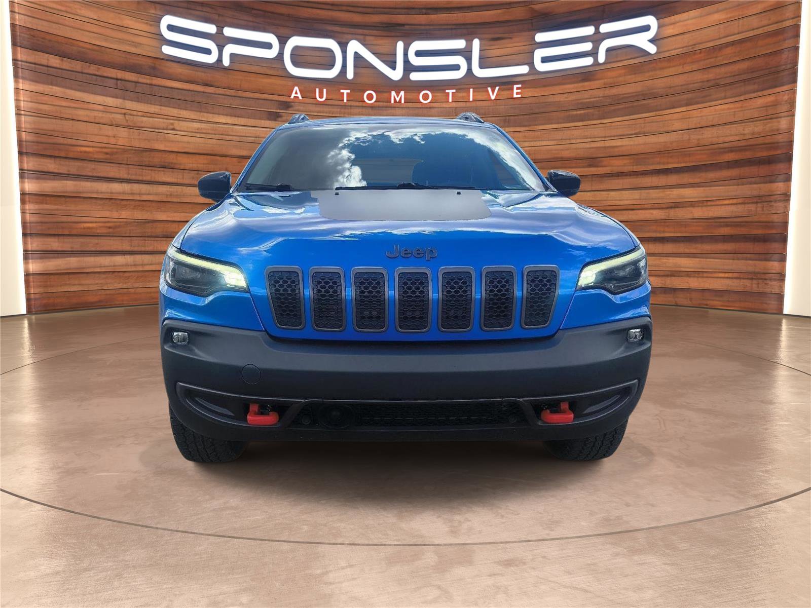 Used 2022 Jeep Cherokee Trailhawk w/ Premium Leather Package image 9