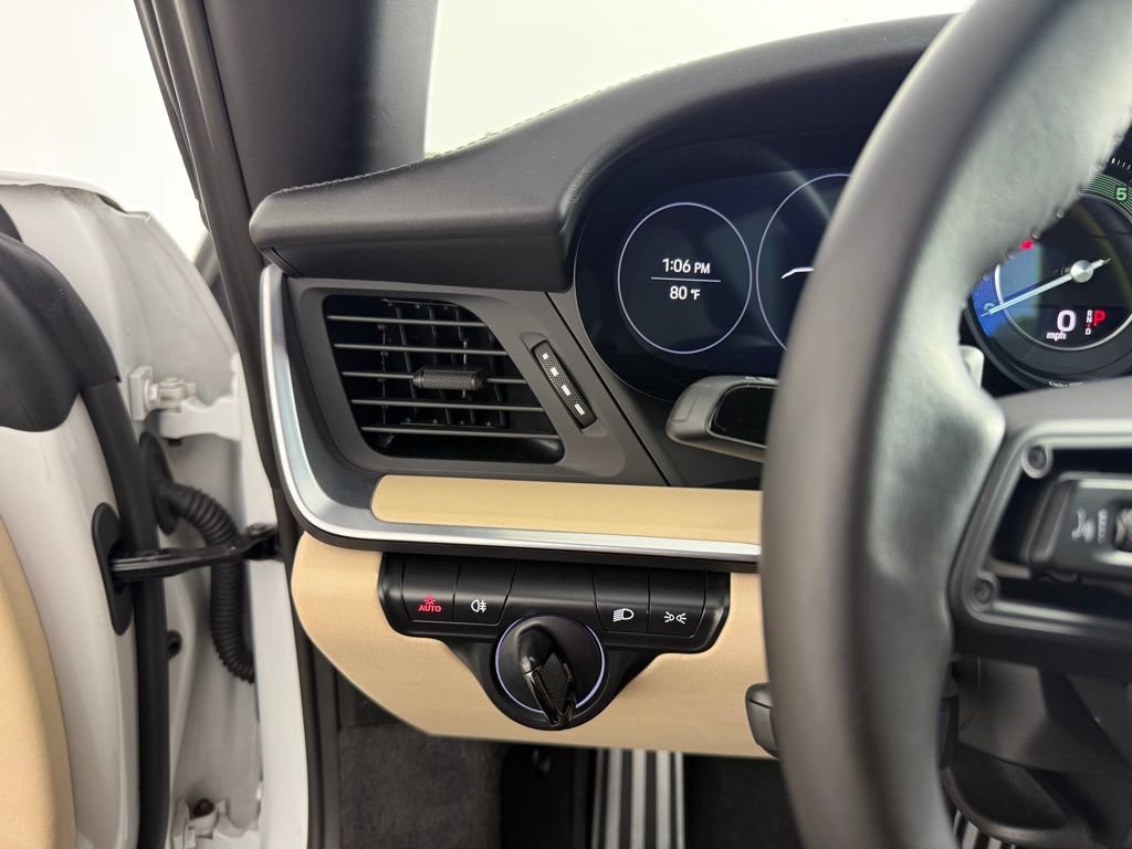 Certified 2023 Porsche 911 Targa 4S AWD/4WD image 24