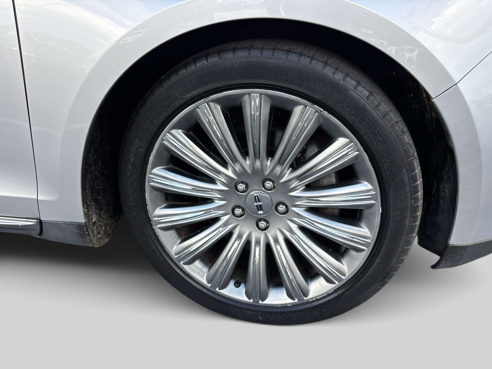 Used 2013 Lincoln MKS FWD image 29