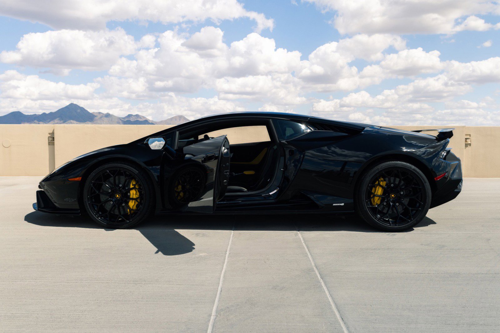 Used 2024 Lamborghini Huracan Tecnica image 14