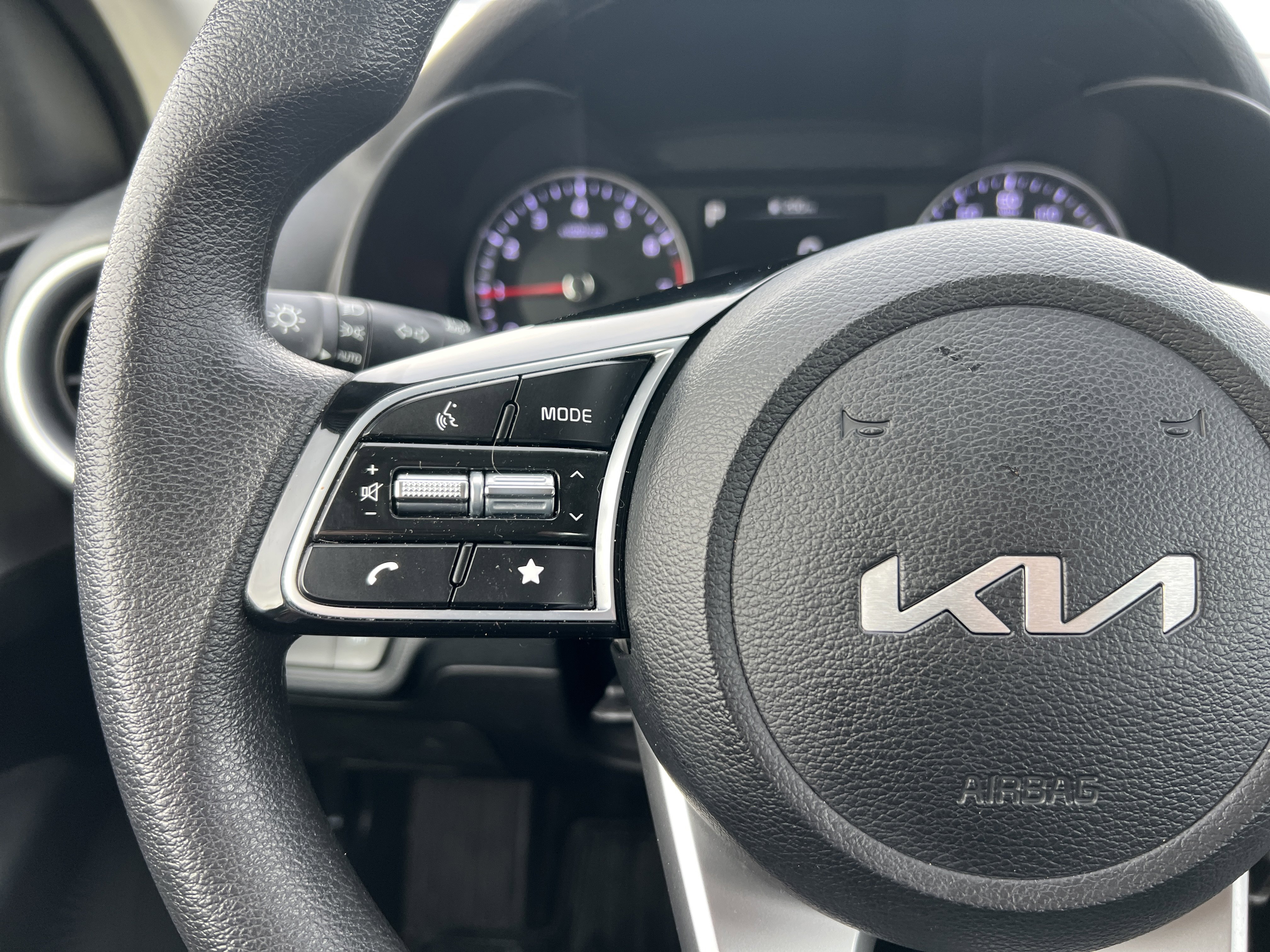 Used 2023 Kia Forte LXS w/ LXS Technology Package image 28