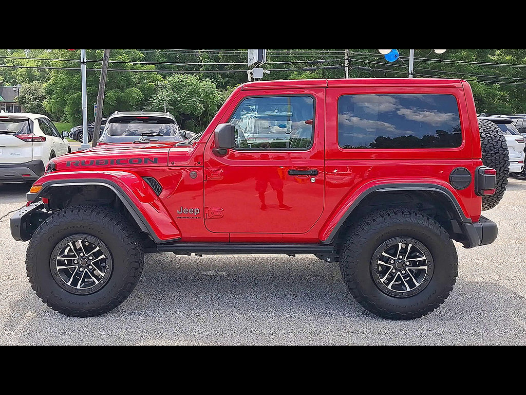 Certified 2025 Jeep Wrangler Rubicon AWD/4WD image 5