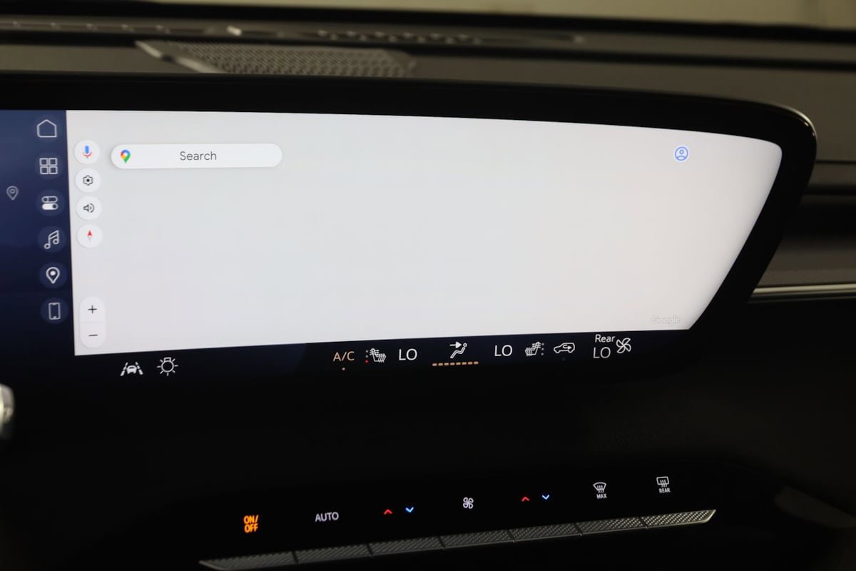 Used 2025 Buick Enclave Sport Touring FWD image 8
