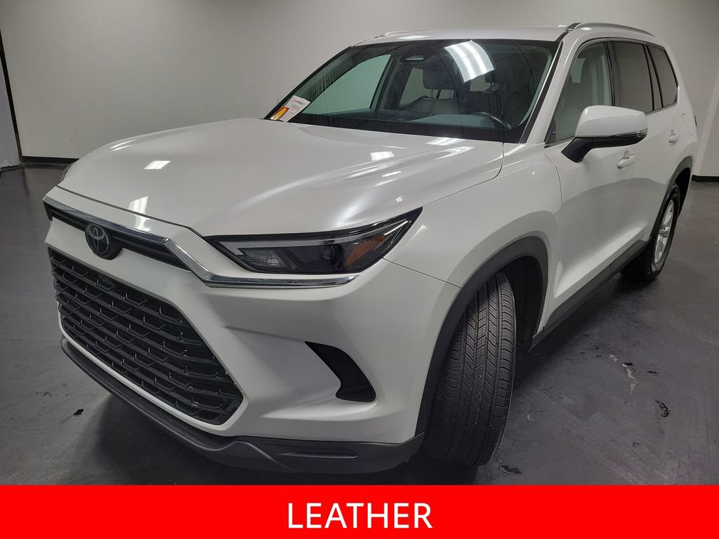 Used 2024 Toyota Grand Highlander AWD image 4
