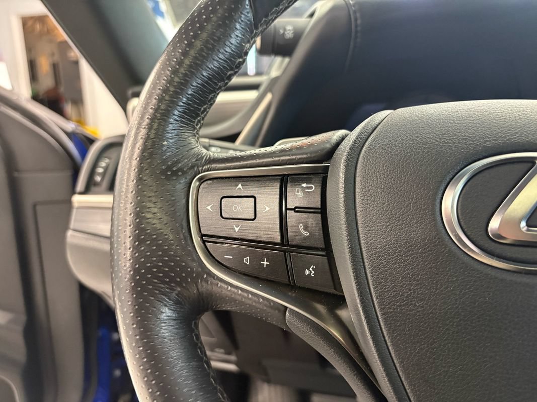 Used 2020 Lexus ES 350 F Sport w/ Accessory Package FWD image 18