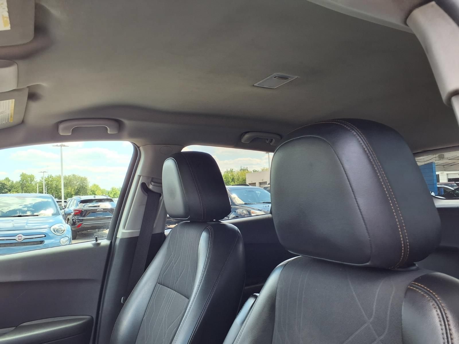 Used 2018 Chevrolet Trax LT w/ LT Convenience Package AWD/4WD image 18
