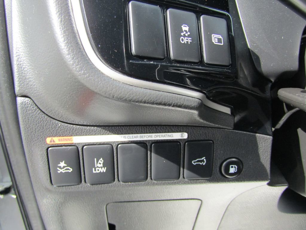 Used 2022 Mitsubishi Outlander SEL image 12