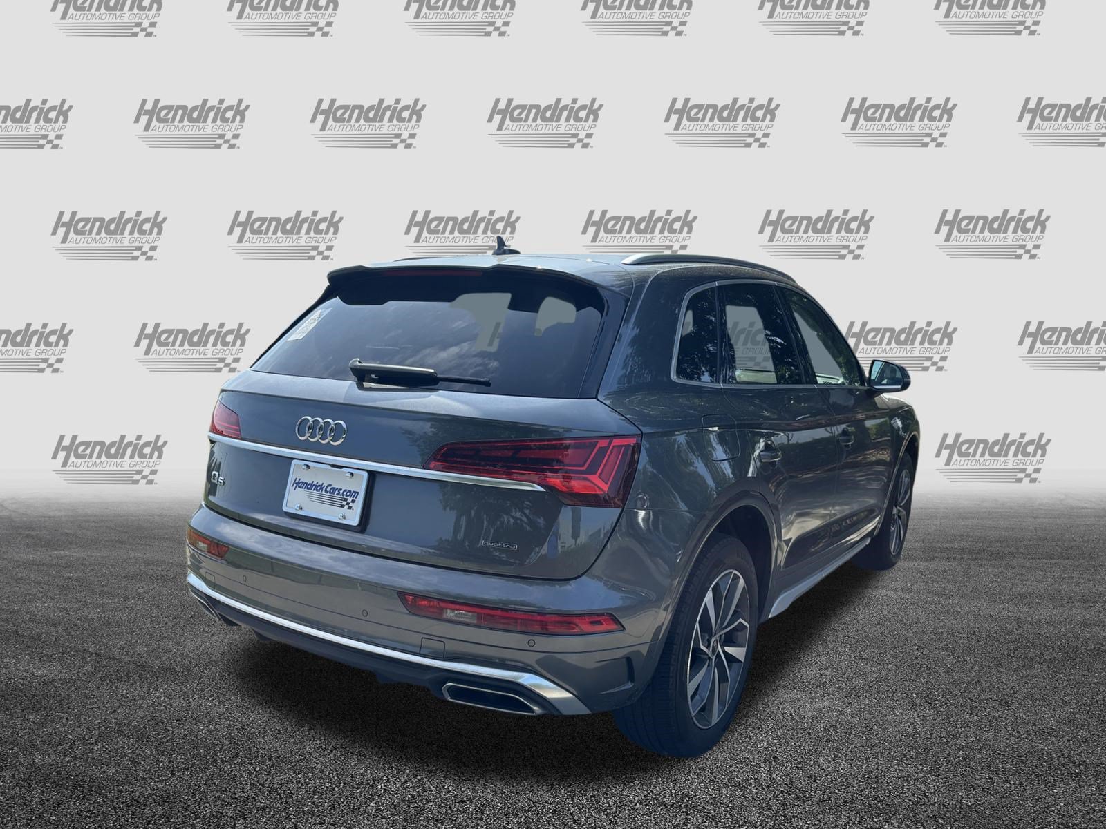 Used 2023 Audi Q5 2.0T Premium Plus w/ Premium Plus Package AWD/4WD image 11