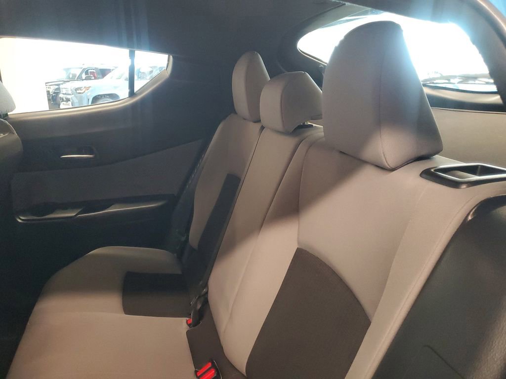 Used 2019 Toyota C-HR XLE image 12