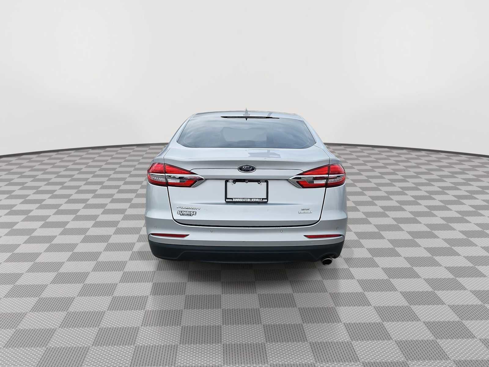Used 2019 Ford Fusion SE image 7
