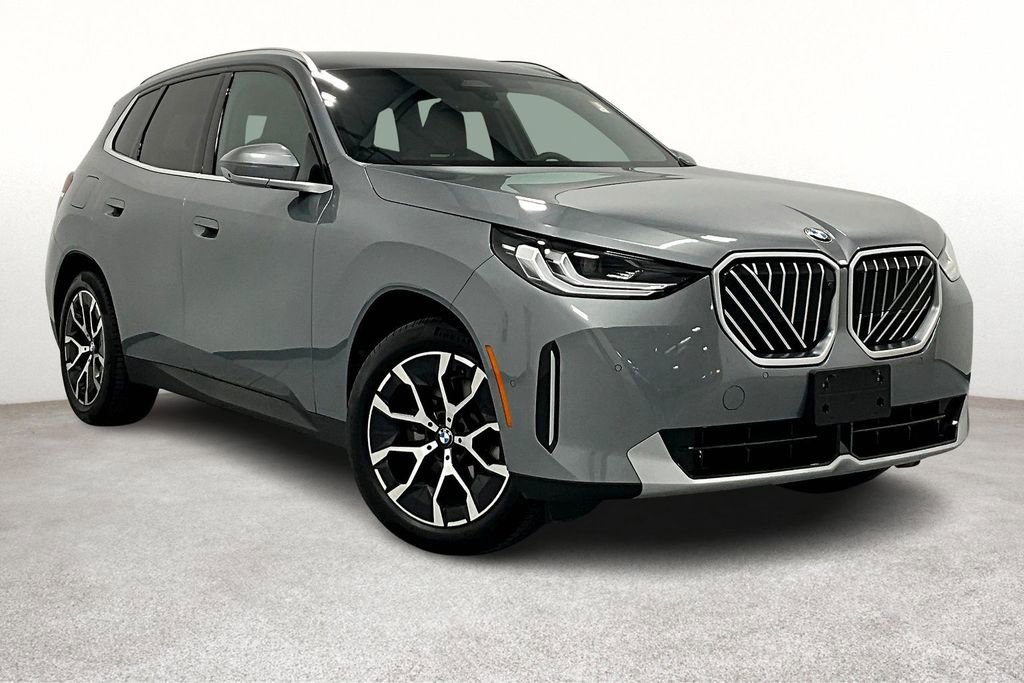 Used 2025 BMW X3 xDrive30i w/ Premium Package image 1