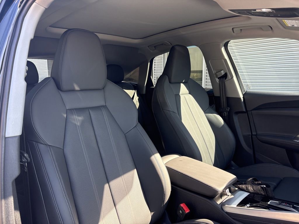 New 2025 Audi Q5 Premium Plus image 16