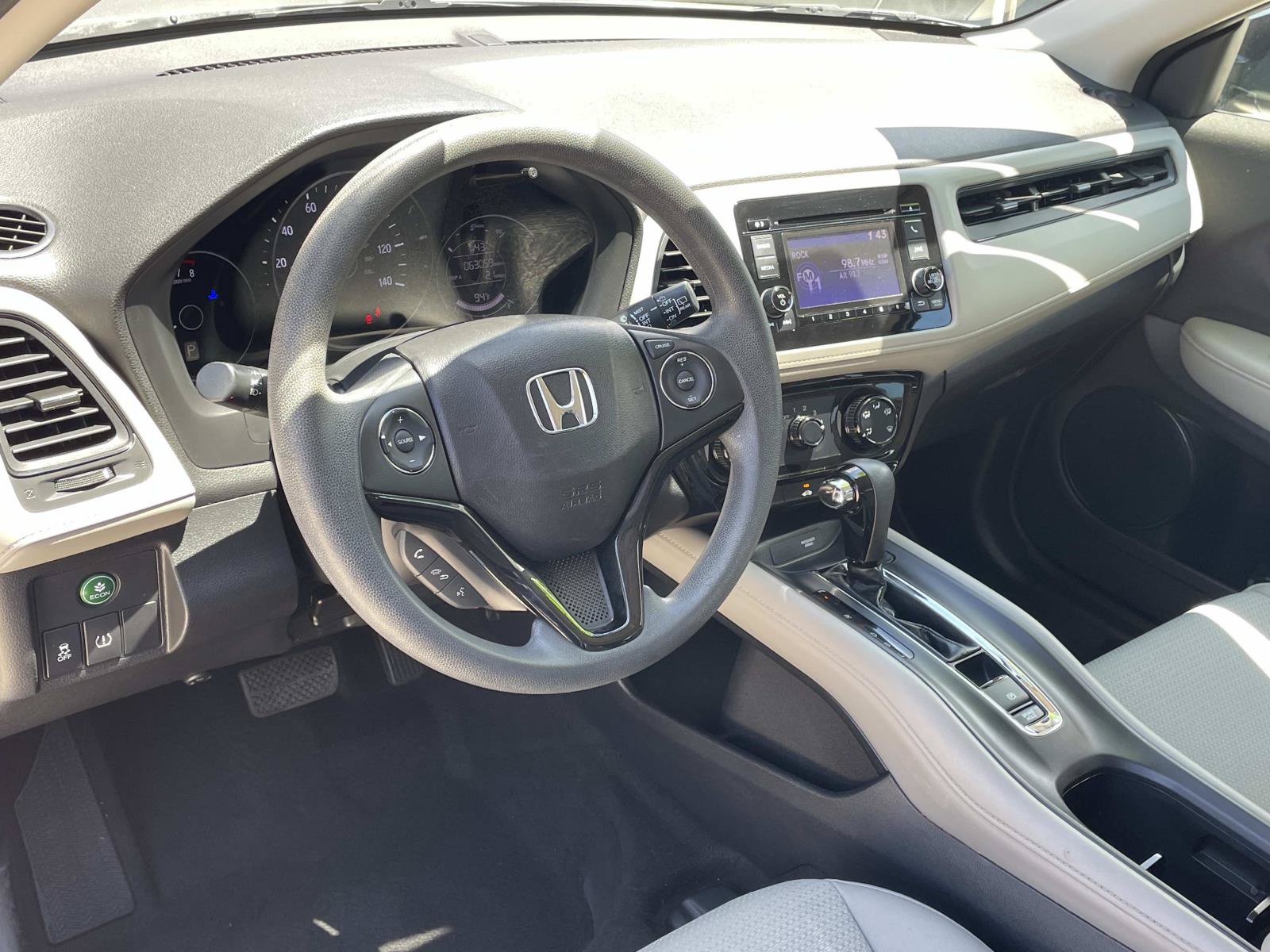 Used 2019 Honda HR-V LX image 2