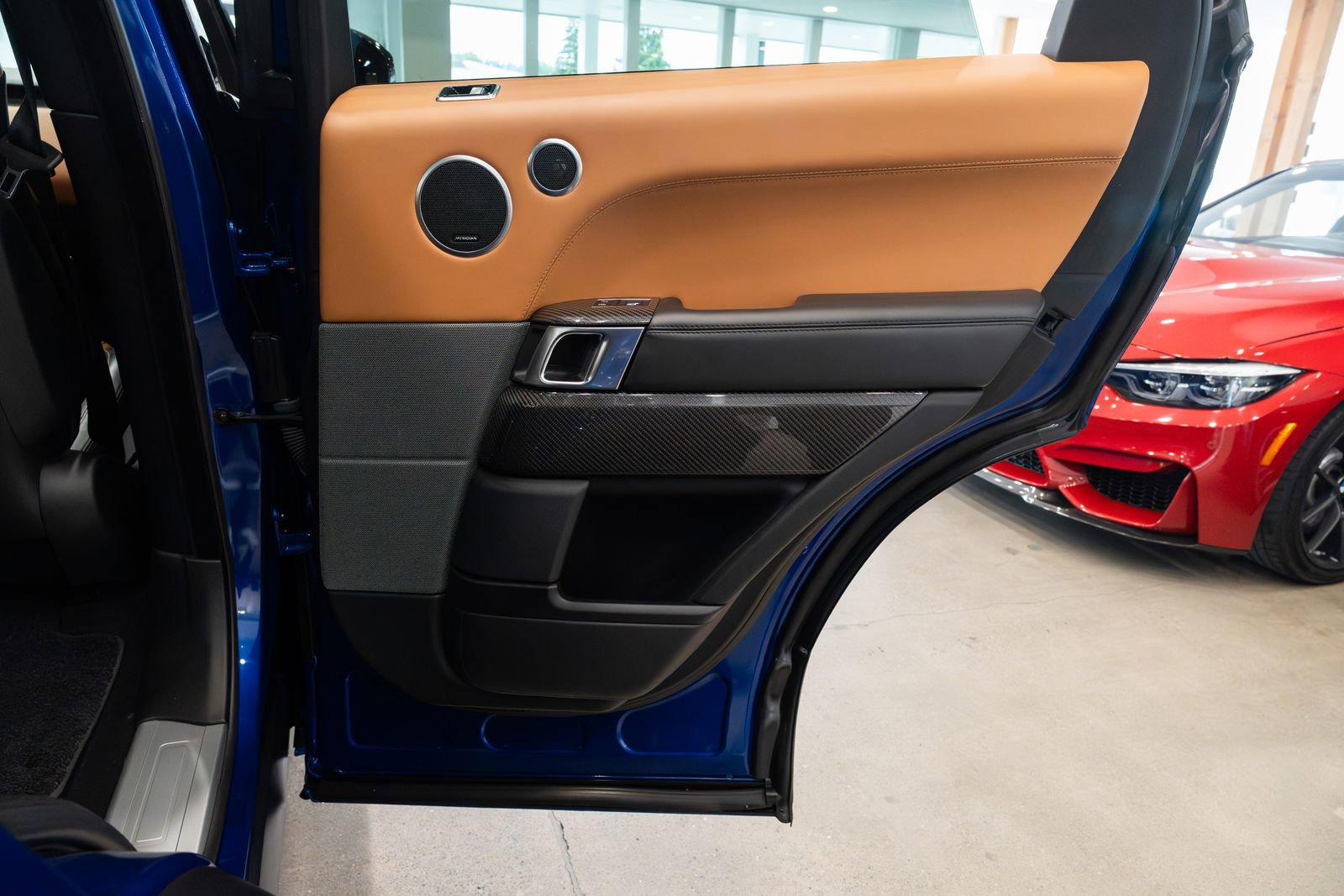 Used 2018 Land Rover Range Rover Sport SVR AWD/4WD image 25