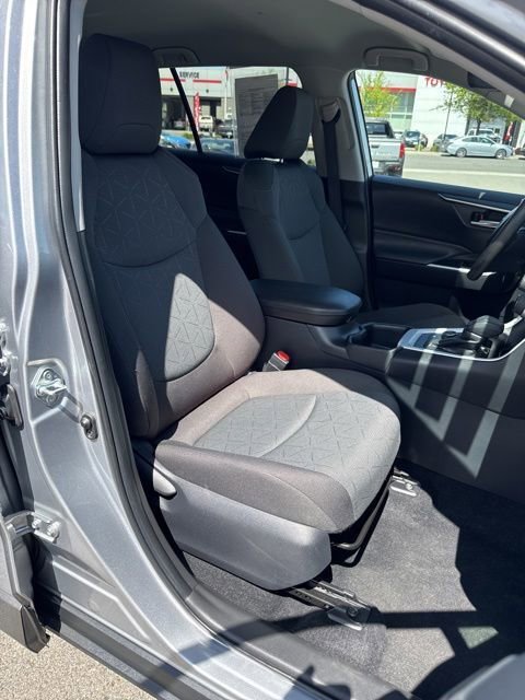 Certified 2025 Toyota RAV4 XLE AWD/4WD image 12