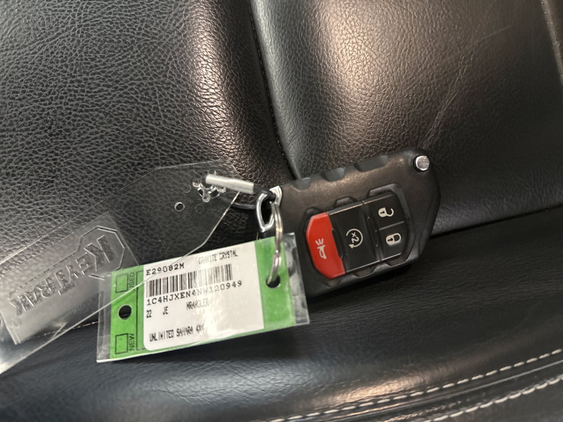 Used 2022 Jeep Wrangler Unlimited Sahara w/ Cold Weather Group AWD/4WD image 12