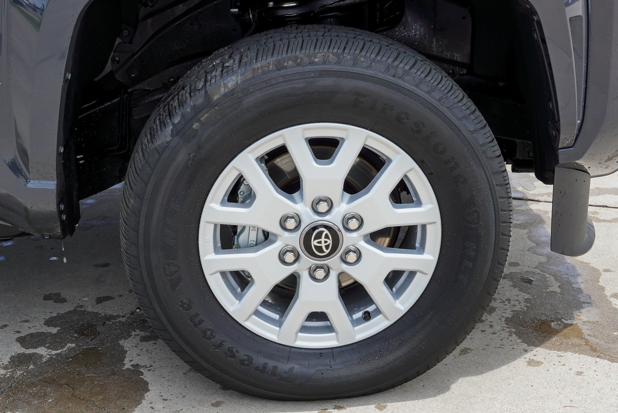 Certified 2025 Toyota Tacoma SR5 AWD/4WD image 10