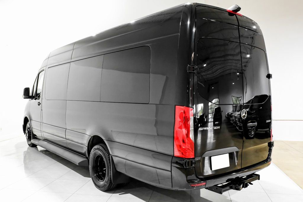 Used 2024 Mercedes-Benz Sprinter 3500 image 10