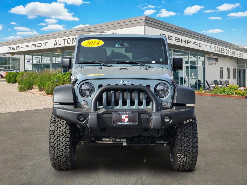 Used 2014 Jeep Wrangler Unlimited Rubicon w/ Connectivity Group image 2