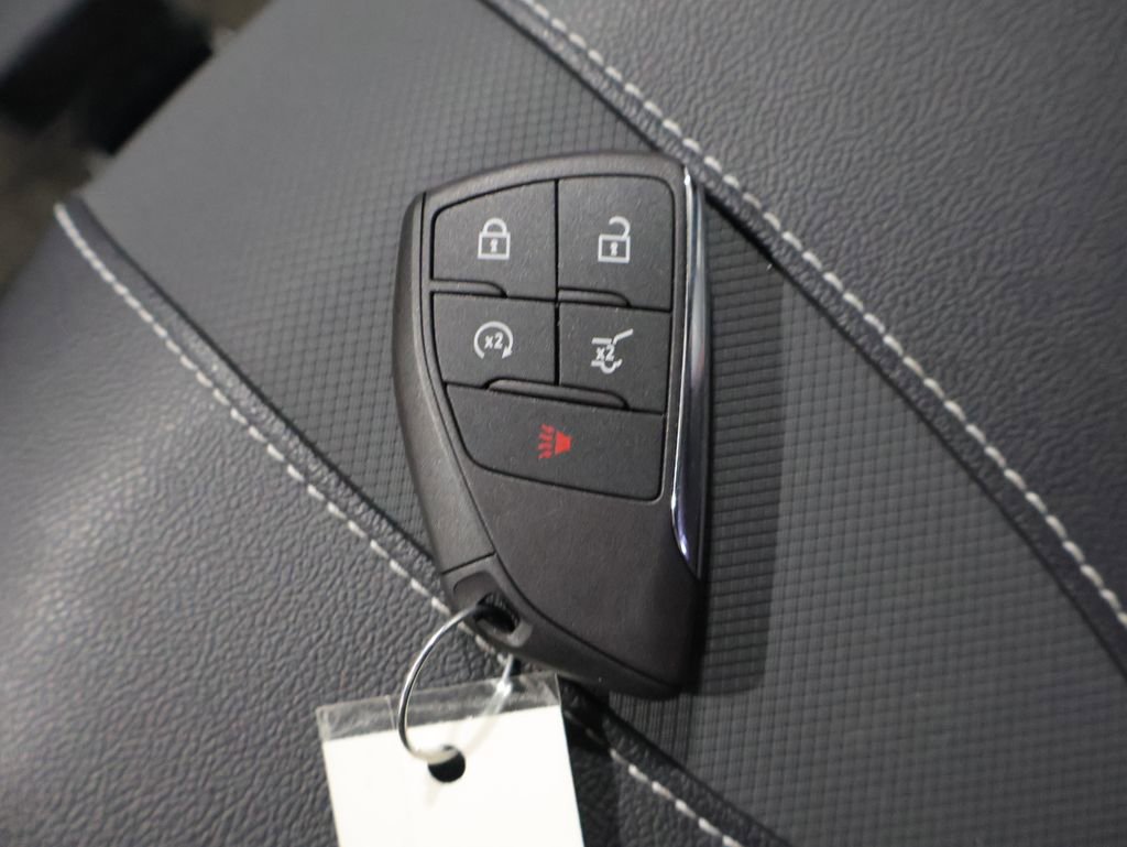 Used 2024 Chevrolet Traverse RS w/ LPO, Floor Liner Package image 29