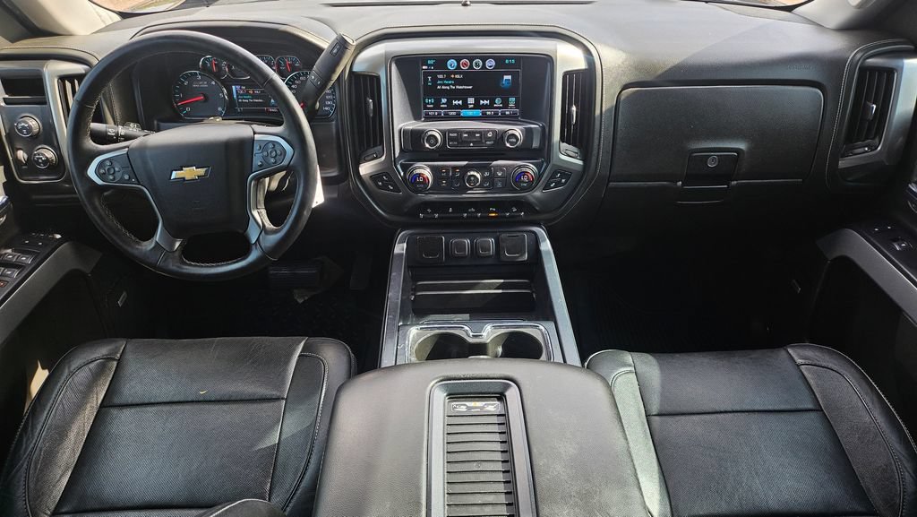 Used 2018 Chevrolet Silverado 1500 LTZ Z71 w/ LTZ Plus Package AWD/4WD image 5