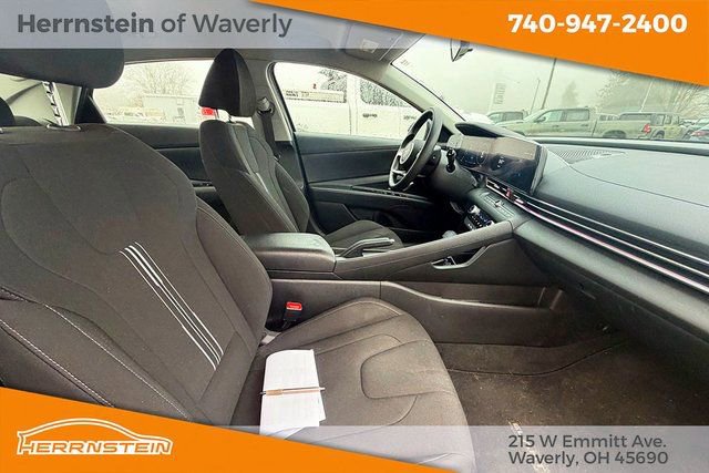 Used 2024 Hyundai Elantra SEL image 22