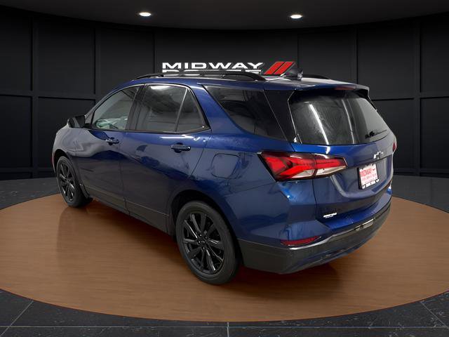 Used 2023 Chevrolet Equinox RS FWD image 3
