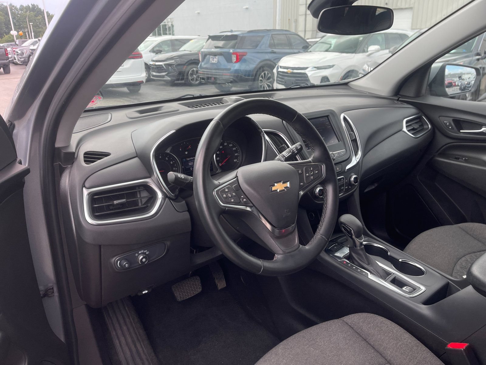 Used 2024 Chevrolet Equinox LT AWD/4WD image 11
