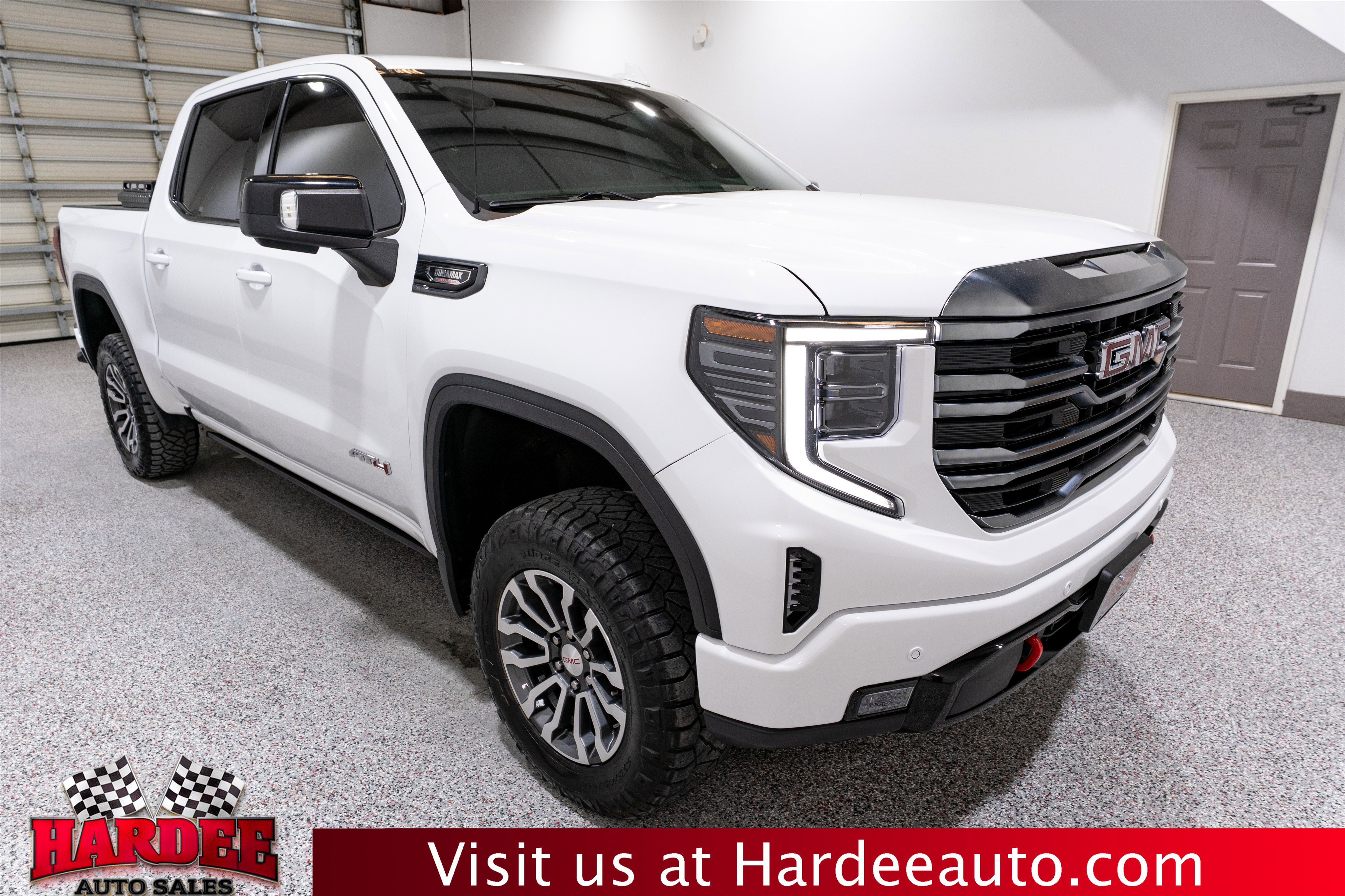 Used 2023 GMC Sierra 1500 AT4 AWD/4WD image 6