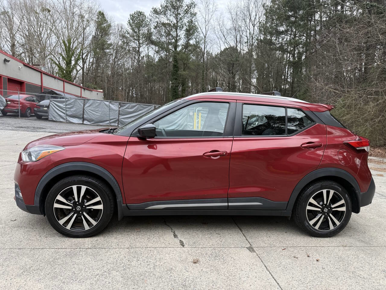 Used 2019 Nissan Kicks SR w/ Exterior Package image 7