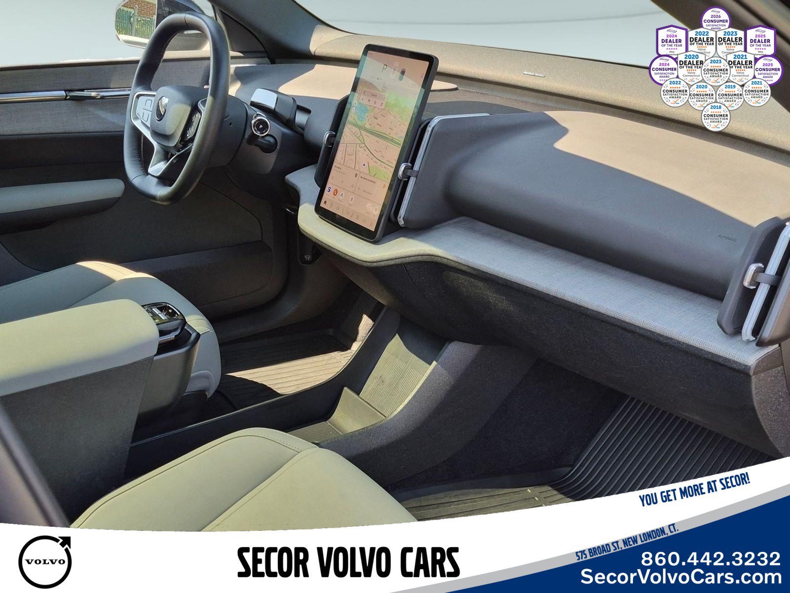 Used 2025 Volvo EX30 Plus w/ Protection Package Premier AWD/4WD image 24