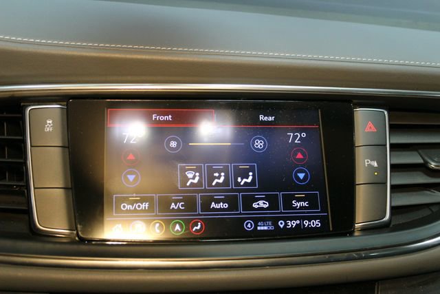 Used 2021 Buick Enclave Essence image 27