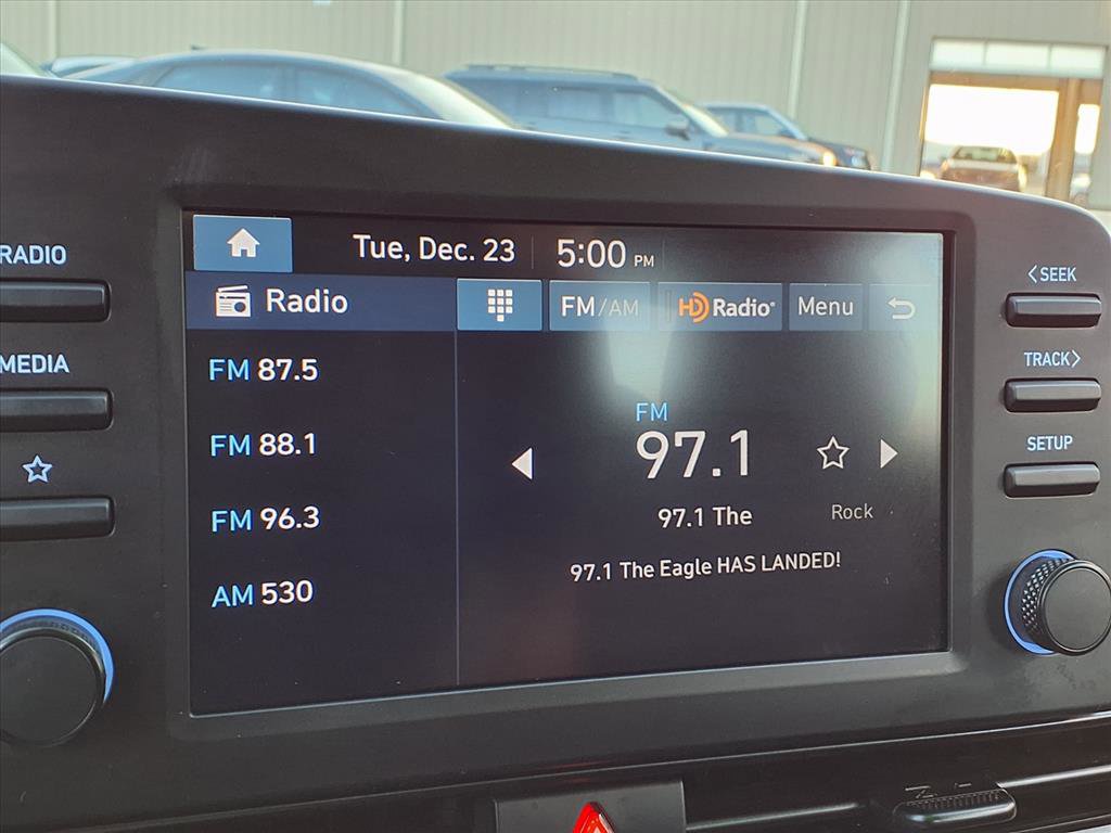 Certified 2025 Hyundai Elantra Sport image 9