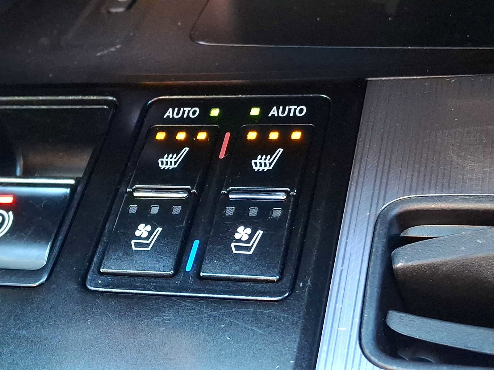 Used 2022 Lexus RX 450h F Sport w/ Accessory Package AWD/4WD image 20