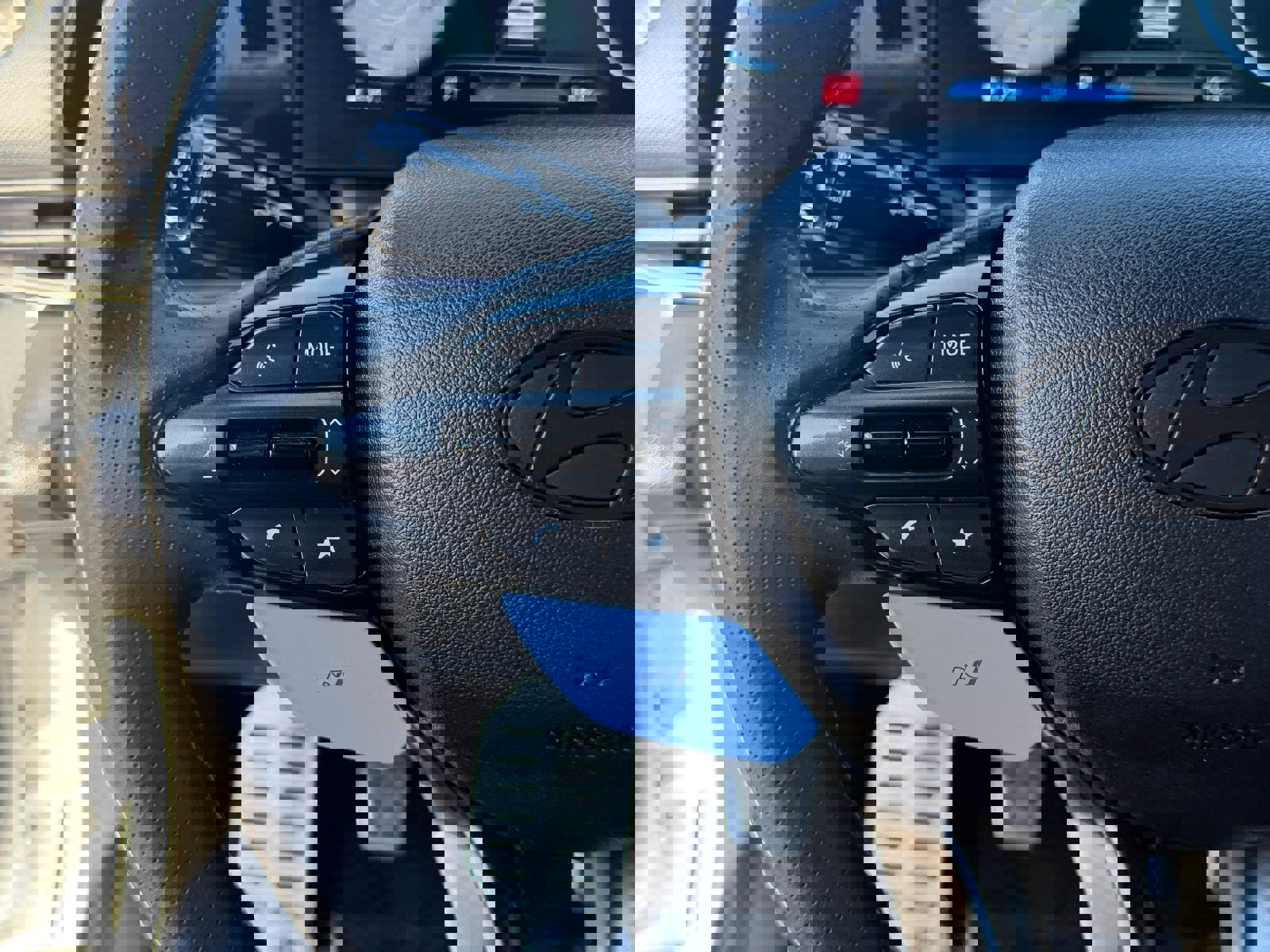 Used 2025 Hyundai Elantra N Base image 17