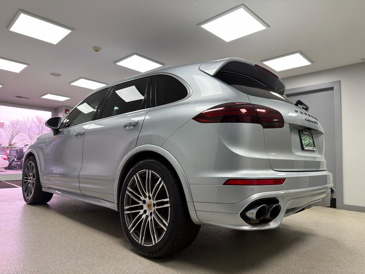 Used 2016 Porsche Cayenne GTS image 5