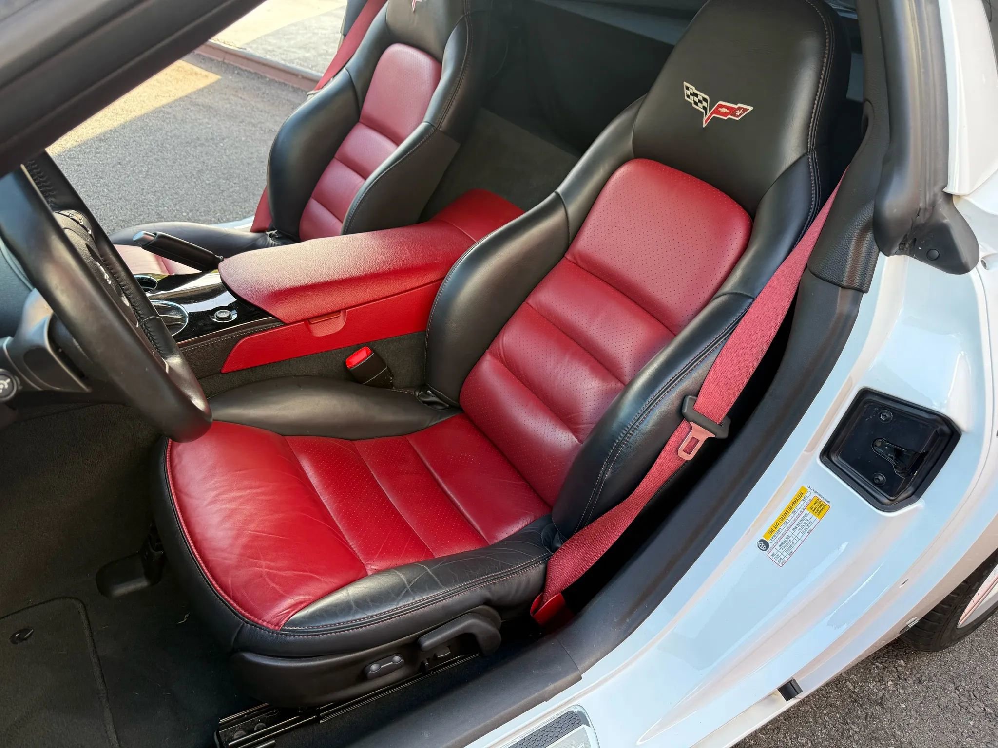 Used 2008 Chevrolet Corvette Coupe w/ Preferred Equipment Group image 18