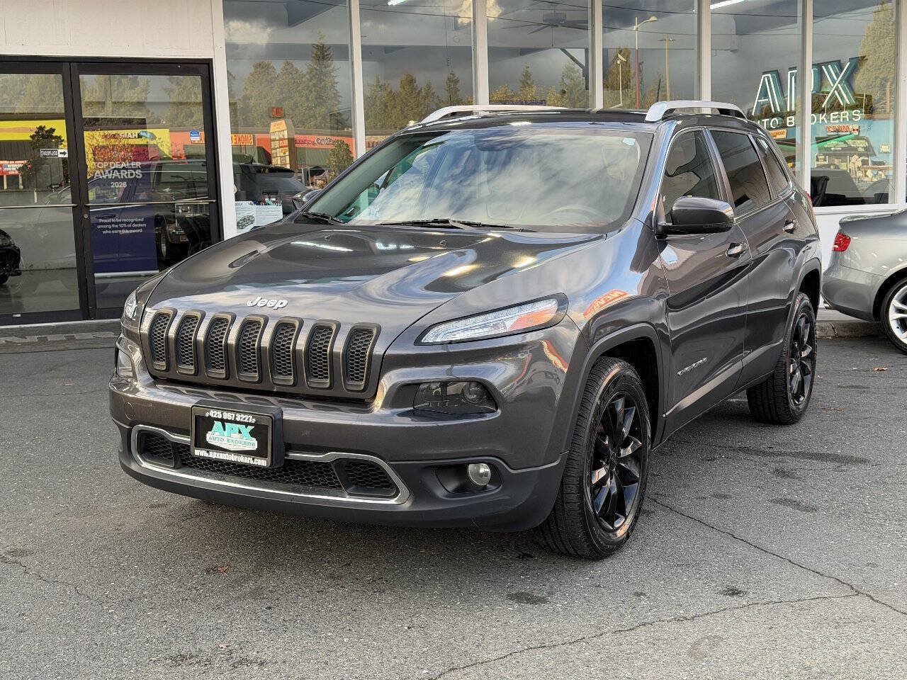 Used 2015 Jeep Cherokee Limited w/ Trailer Tow Group AWD/4WD image 1