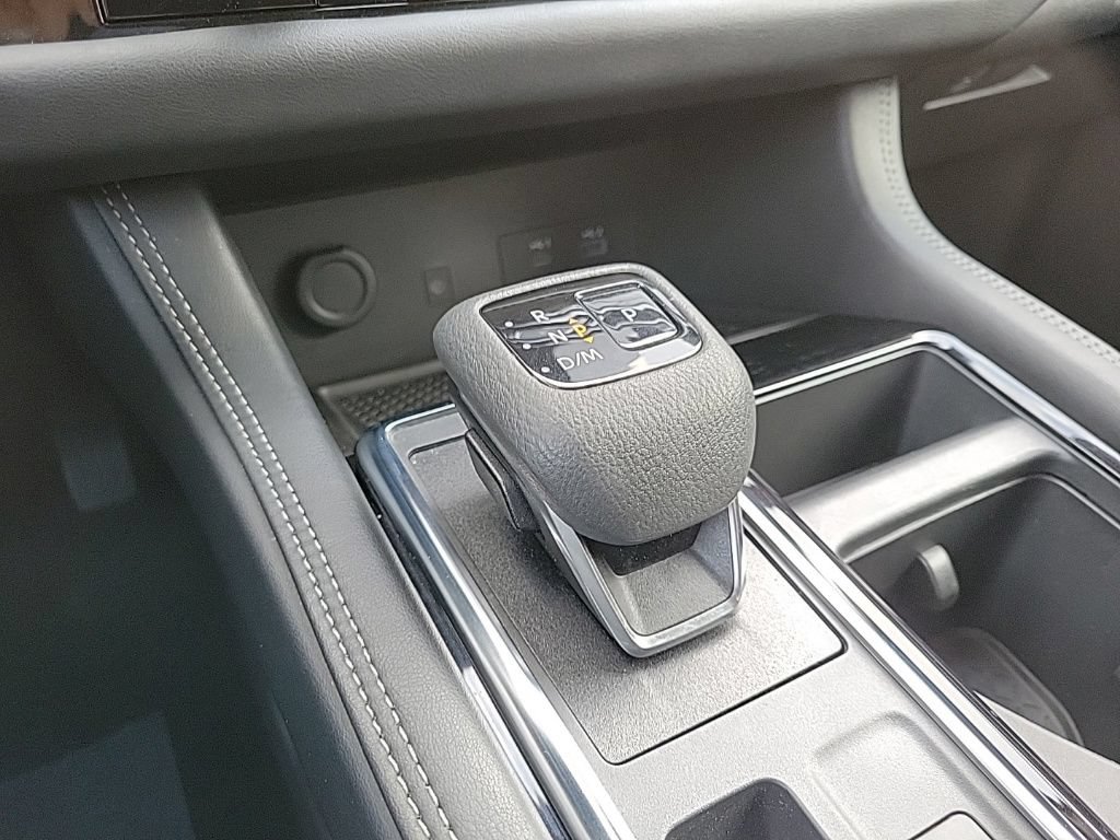 Used 2023 Nissan Pathfinder Platinum AWD/4WD image 28
