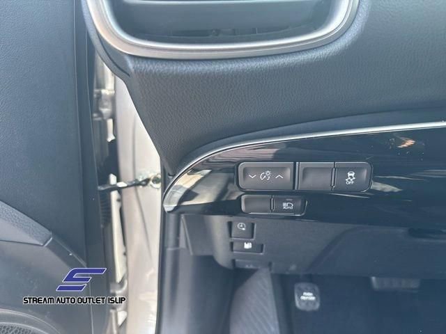 Used 2022 Toyota Prius Prime LE image 26