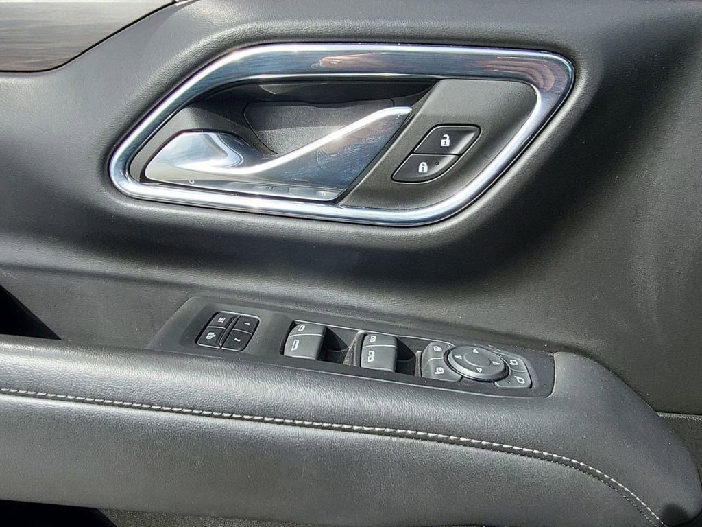 Used 2023 Chevrolet Tahoe Z71 w/ Luxury Package image 30