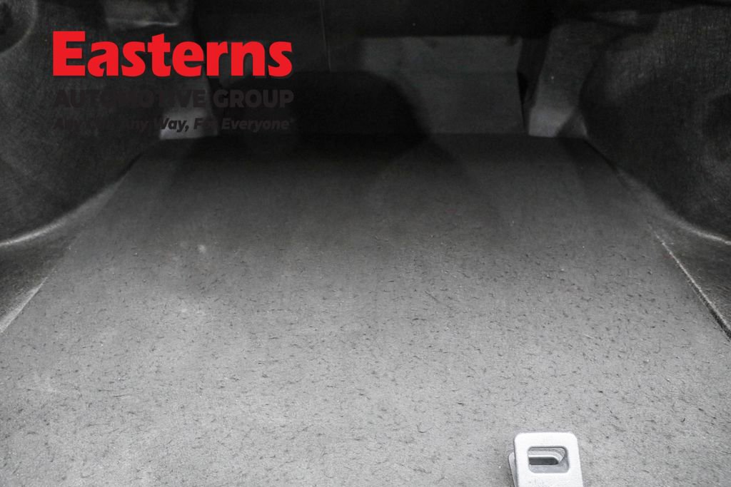 Used 2024 Toyota Camry SE image 12