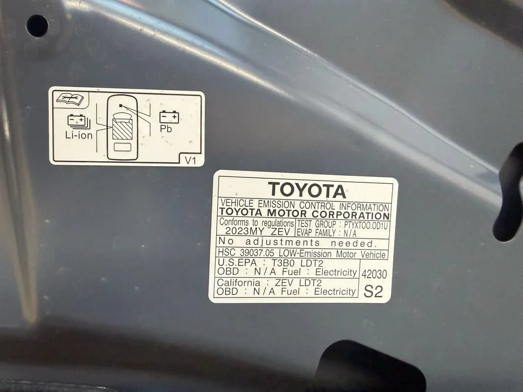 Used 2023 Subaru Solterra AWD image 52