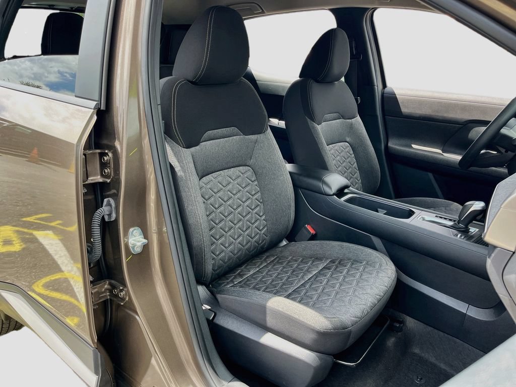 Used 2026 Nissan Kicks SV FWD image 26