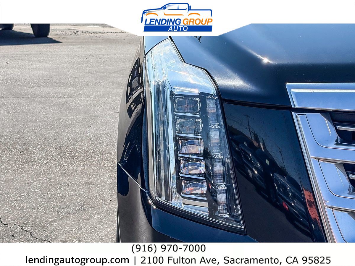 Used 2015 Cadillac Escalade Luxury AWD/4WD image 7