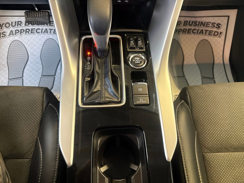 Used 2025 Mitsubishi Eclipse Cross SEL AWD/4WD image 19
